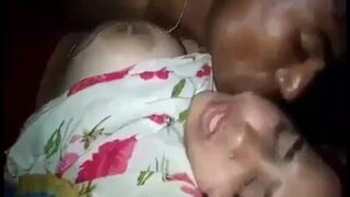 Hot Ladki Lets Poor Guy Fucks Pussy